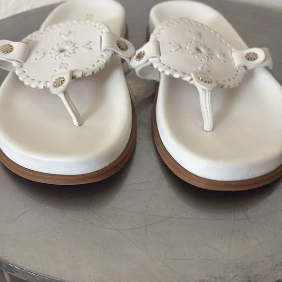 Comfy Jack Roger’s size 8 white - Picture 2 of 4